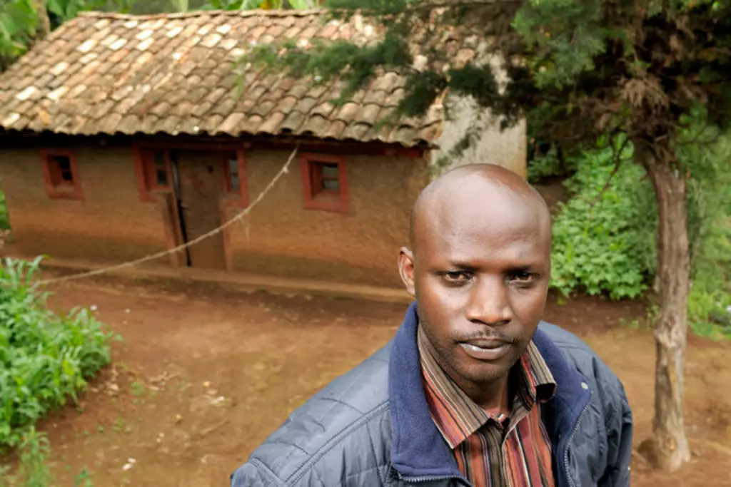 Dieudonné Munyankiko ist der Sohn einer Tutsi-Frau und eines Hutu-Mannes. © Foto: Eric Vazzoler für Peace Counts 